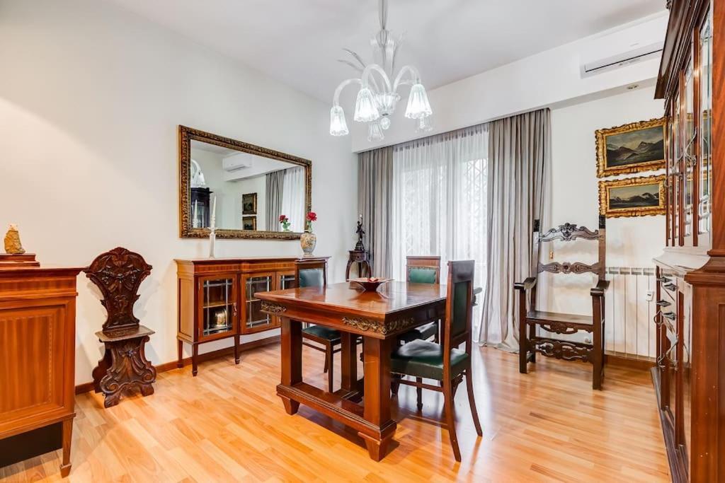Exclusive Apartment In Eur Lake โรม ภายนอก รูปภาพ