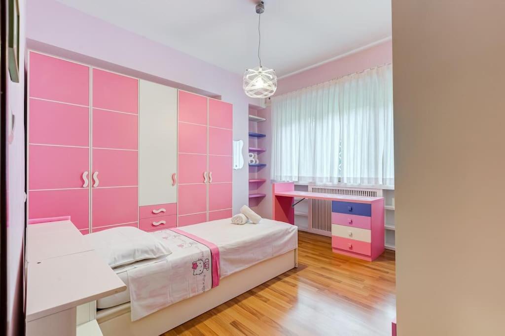 Exclusive Apartment In Eur Lake โรม ภายนอก รูปภาพ